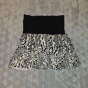Womens leopard print pleated mini skirt